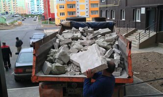 Важность вывоза мусора со строительных объектов
